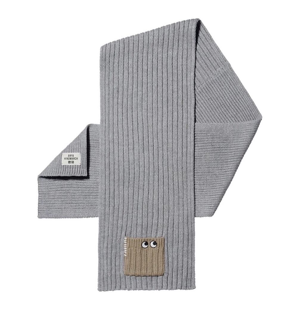 UNIQLO x Anya Hindmarch Heattech Knit Scarf in Light Gray